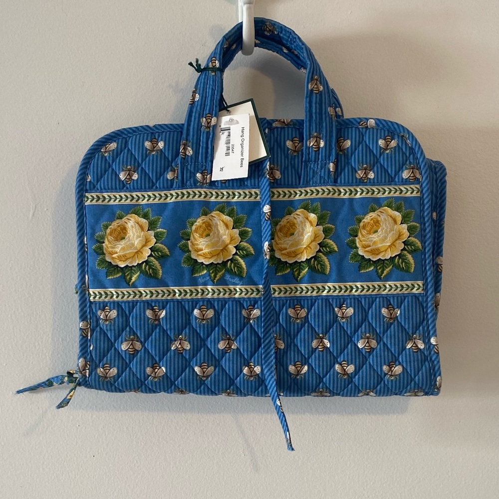 Vera Bradley, vintage bee floral hanging travel organizer